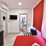 Casa Casu בית הארחה 4*